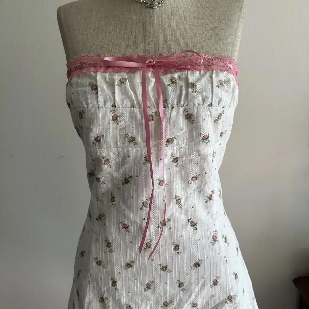 Princess Polly white floral dress with pink lace trim - Picture 2 of 6